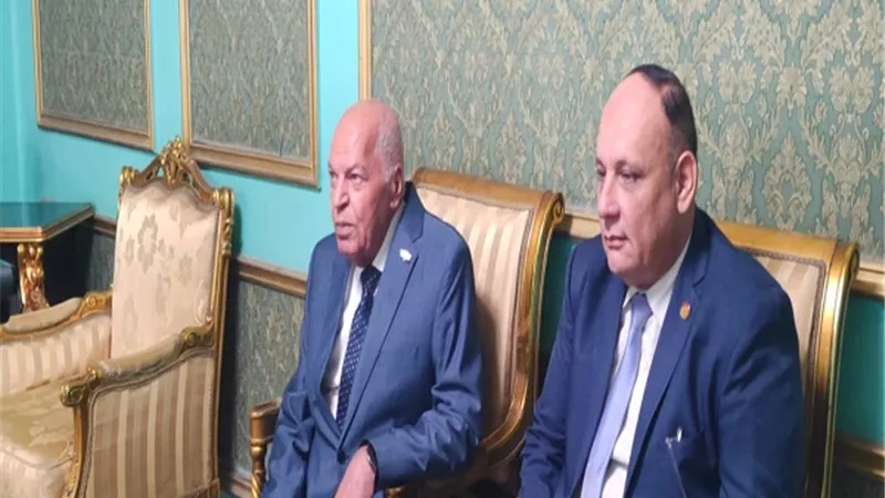 نقيب المعلمين يفتتح دورة 