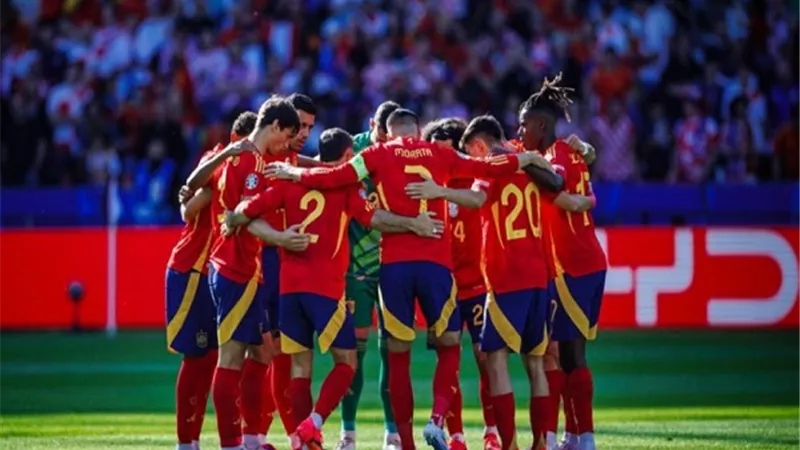 منتخب إسبانيا يعلن رسميا غياب نجم برشلونة عن مباراة سويسرا