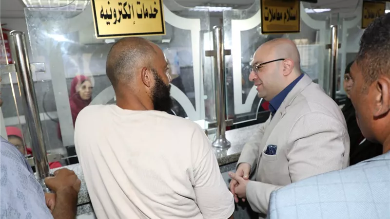 محافظ بني سويف يتفقد سير العمل بالمركز التكنولوجي