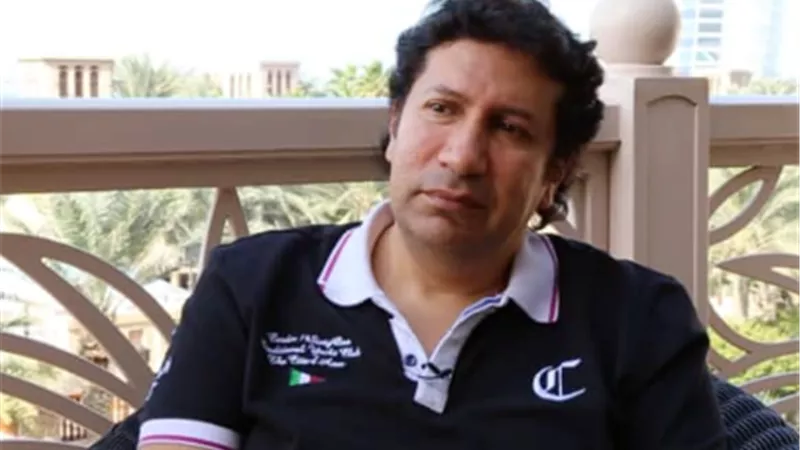 بالصور.. هاني رمزي أول الحضور في عزاء والد المنتج طارق الجنايني