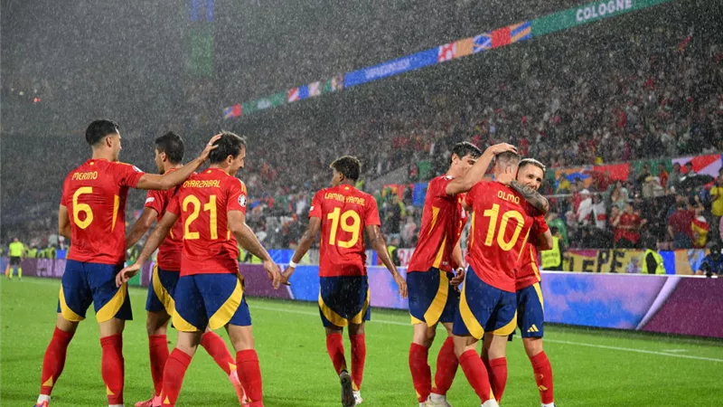 إسبانيا تسحق سويسرا برباعية في دوري الأمم الأوروبية