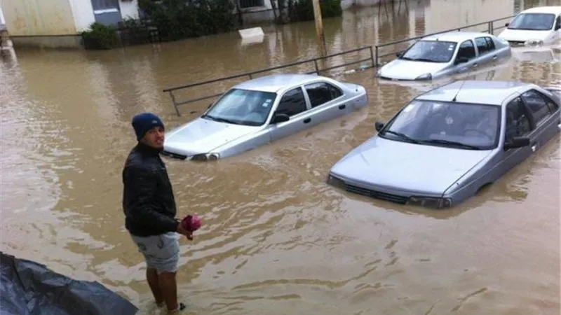 الجزائر.. فيضانات 