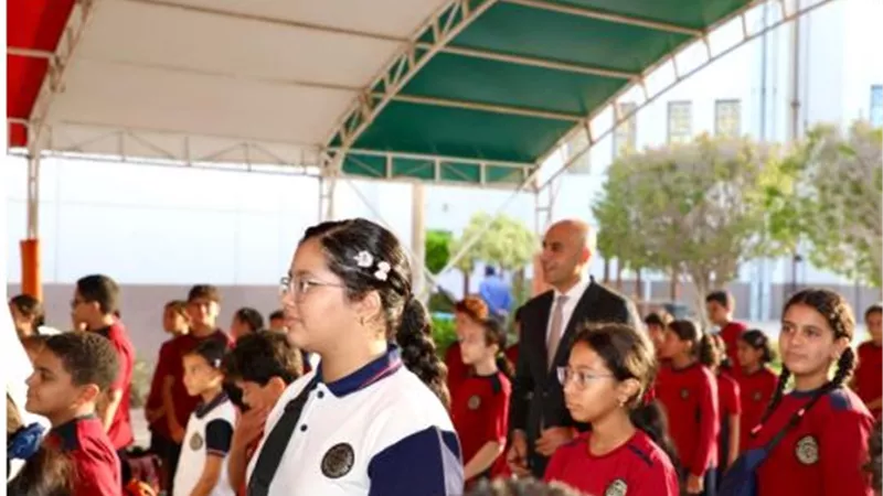 وزير التعليم يجري زيارة لمدرسة النيل الدولية بأكتوبر