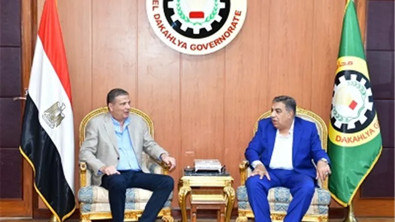 محافظ الدقهلية يستقبل وزير الزراعة لافتتاح عدد من الانشطة الزراعي