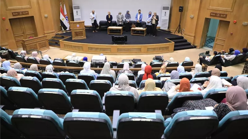 الصحة: إعداد نسخة إلكترونية من المناهج المطورة لمدارس التمريض