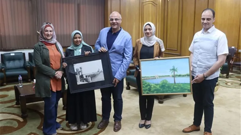 محافظ القليوبية يستقبل طالبة كلية التربية النوعية بجامعة بنها