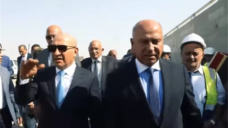 كامل الوزير يتفقد مشروعات الكباري والأنفاق في العراق ..فيديو