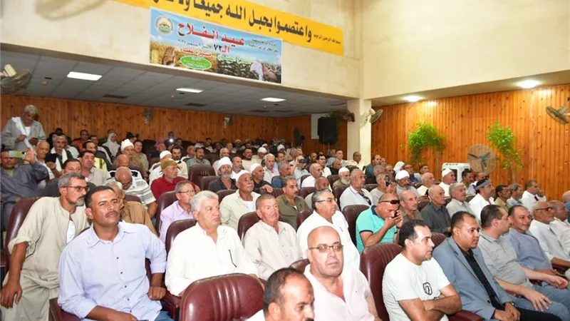 محافظ الدقهلية ووزير الزراعة يفتتحان ورشة عمل بالتعاونيات