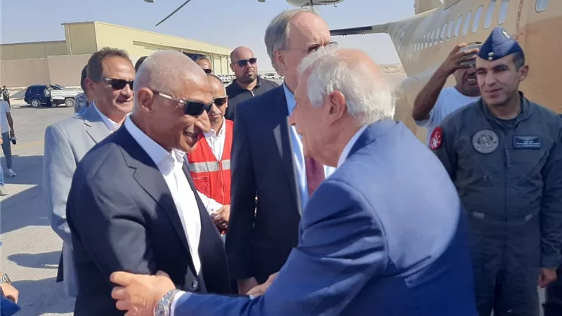 محافظ شمال سيناء يستعرض وبوريل جهود استقبال مساعدات غزة الإنسانية
