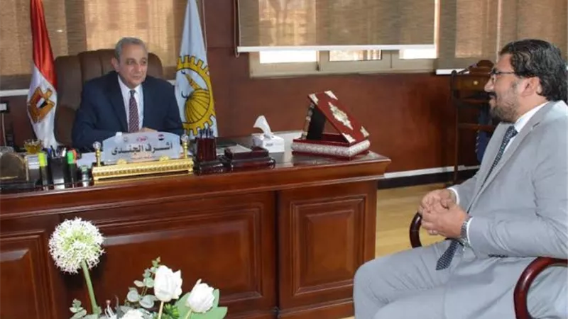 محافظ الغربية يستقبل مدير فرع هيئة التأمين الصحي الجديد