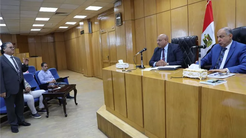 محافظ المنيا يطرح فرصاً استثماريةمع وفد الهيئة العامة للاستثمار