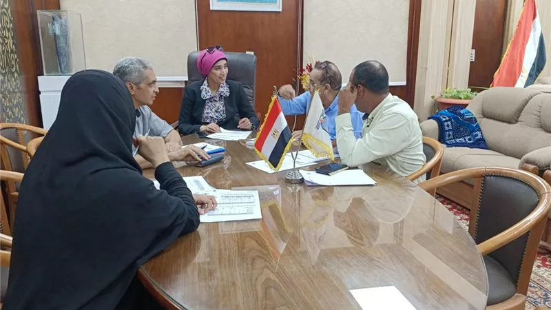 مناقشة قواعد قبول الطلاب بالمدن الجامعية بجامعة الأقصر