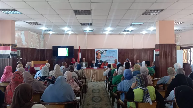 حملة إيد في إيد هننجح أكيد فى ندوة مجمع إعلام الجمرك بالاسكندرية