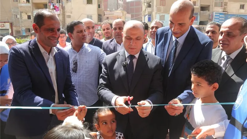 محافظ كفر الشيخ يفتتح معرض أهلًا مدارس لمستلزمات الطلاب