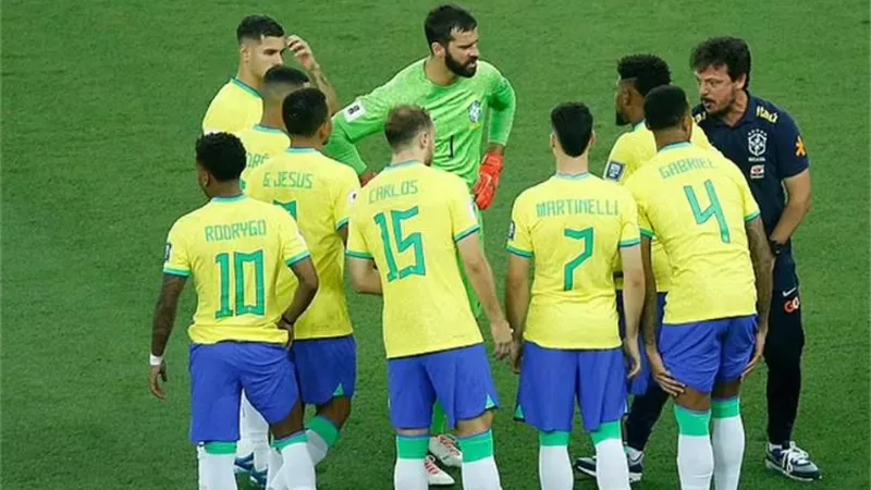 الخسارة الرابعة للبرازيل .. باراجواي يفوز عليها بهدف دييجو جوميز