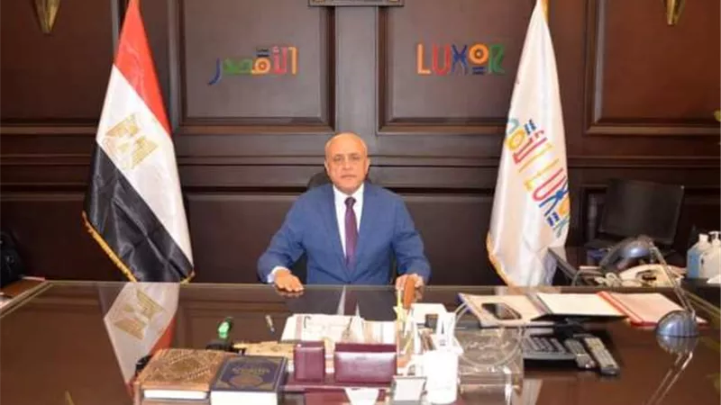 محافظ الأقصر يعلن التعاقد مع 299 معلم مساعد لسد العجز بالمدارس