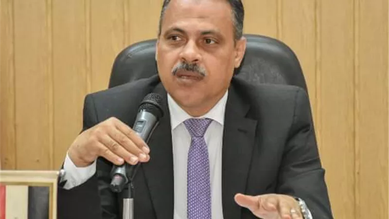 ضبط 2 طن دقيق وأسمدة مجهولي المصدر بالشرقية