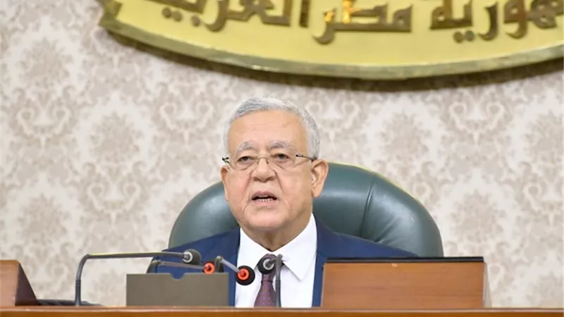 رئيس مجلس النواب يهنئ الرئيس السيسي بذكرى المولد النبوي الشريف
