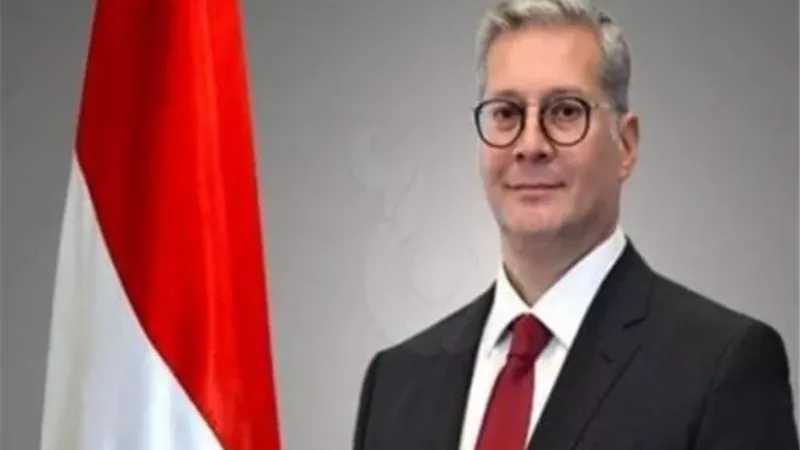 وزير البترول يصدر حركة تكليفات وتنقلات لبعض رؤساء القطاع