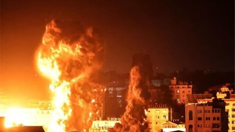 استشهاد 6 فلسطينيين في غارات إسرائيلية على مخيم النصيرات في غزة