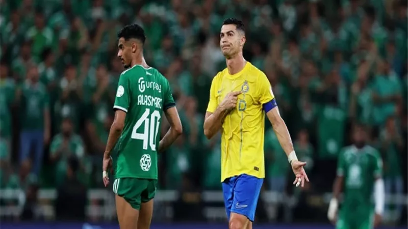 معلق مباراة النصر والأهلي الليلة في الدوري السعودي