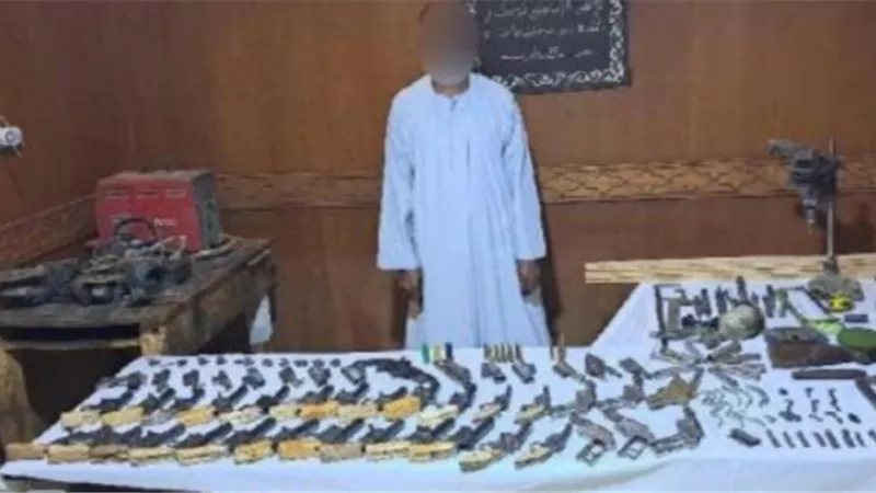 ورشة لتصنيع الأسلحة النارية بسوهاج