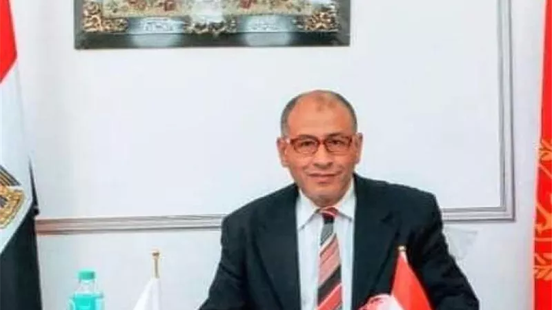 مدير مديرية الزراعة يلتقى بالعاملين فى القطاع الزراعى بالبحيرة
