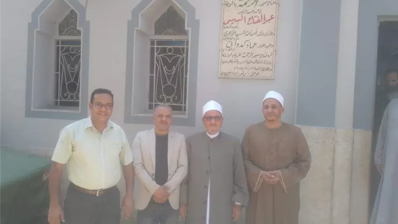 افتتاح عدد من المساجد بقرية نزلة حسين