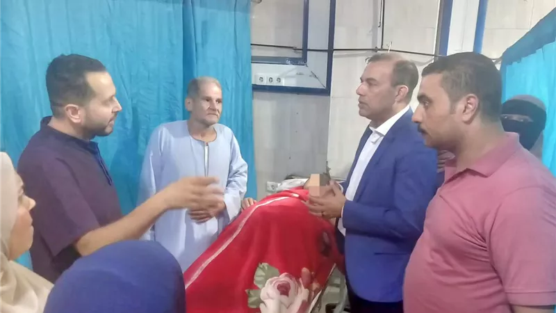 مدير الصحة يفاجئ مستشفي كفر الدوار العام