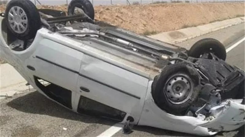 إصابة 4 من أسرة واحدة فى انقلاب سيارة بمطروح إسكندرية الساحلى