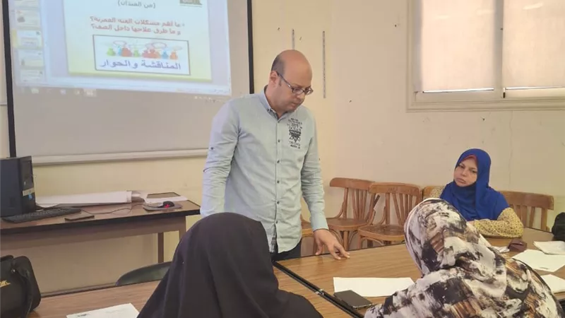 تعليم البحيرة ورش عمل لتنمية مهارات اللغة العربية بالتعليم الفنى