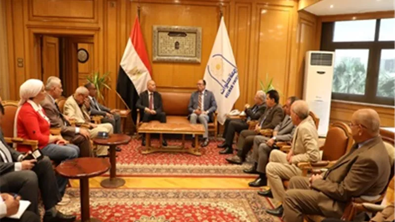 محافظ القاهرة يبحث التعاون مع رئيس جامعة حلوان