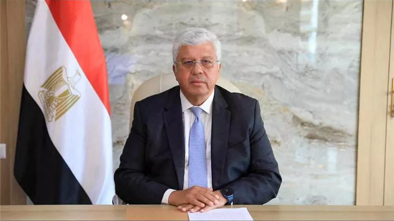 وزير التعليم العالي يوجه برفع درجة الاستعداد القصوى بمستشفيات الزقازيق
