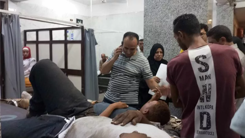 وكيل وزارة الصحة يتابع حالة المصابين بحادث قطاري الشرقية