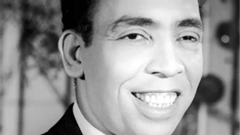 قصة إسماعيل ياسين مع بديعة مصابني وحبه للـموسيقارمحمد عبد الوهاب