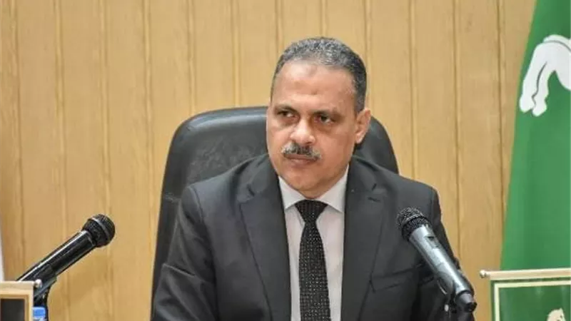 محافظ الشرقيةيتابع الحالة الصحية لمصابي حادث إصطدام قطارين