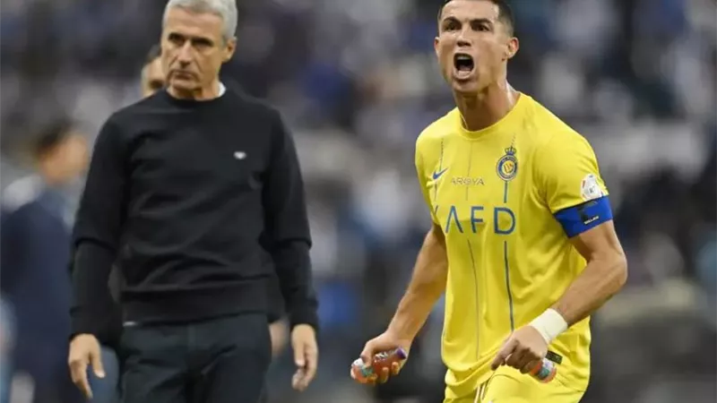 ضربنا بعضنا.. مدرب النصر السعودي يُهاجم كريستيانو رونالدو