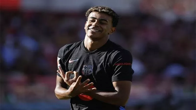 لامين يامال أفضل لاعب فى مباراة برشلونة و جيرونا
