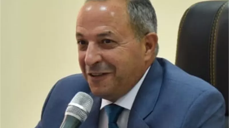 حبشى: توفير المواصلات لمدينة 