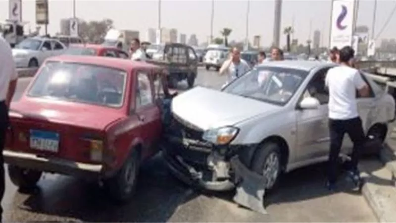 إصابة 3 فى تصادم سيارتين أعلى محور 26 يوليو