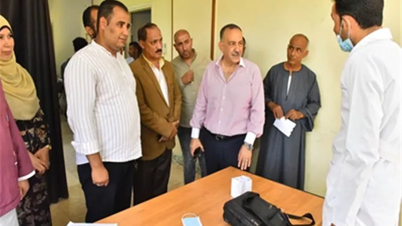 محافظ أسيوط يتفقد مدرسة عزبة سرور الإبتدائية الجديدة