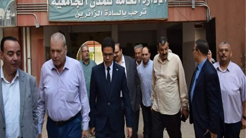 رئيس جامعة بنها: حريصون على تطوير المدن الجامعية وتوفير بيئة تعليمية مناسبة للطلاب