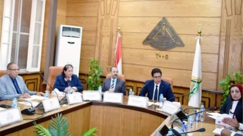 الجيزاوي يؤكد على أهمية تحسين مستوى خدمات الصيانة بمنشآت جامعة بنها