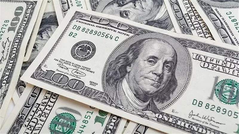 الدولار يتأرجح قبل قرار المركزي الأميركي حول الفائدة