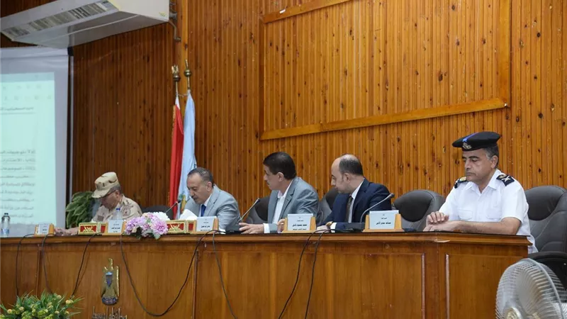 محافظ أسيوط يعلن الاستعداد لتنفيذ المبادرة الرئاسية 