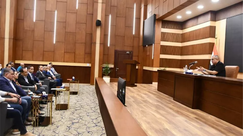 لجنة تعالج السلبيات في المدارس والجامعات جنوب سيناء