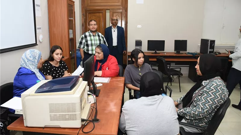 لطلاب المرحلة الثالثة 