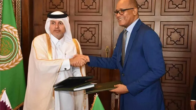 قطر توقع على اتفاقية تنظيم النقل بالعبور بين دول الجامعة العربية