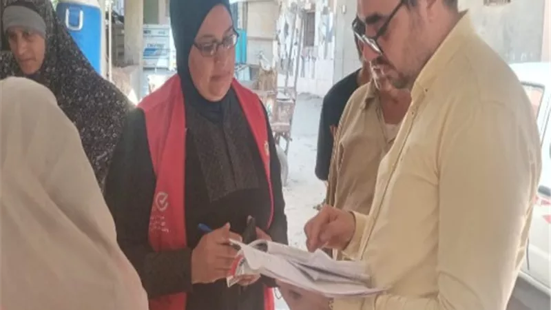 وكيل الصحة بالقليوبية يتفقد سير العمل بثاني أيام مبادرة 