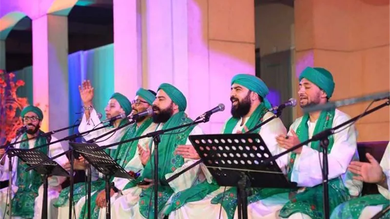 إبتهالات وأناشيد دينية فى حفل الحضرة على المسرح المكشوف بالأوبرا